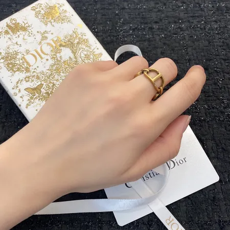 ディオール 指輪