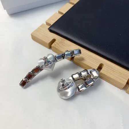 ミュウミュウ ヘアアクセサリー