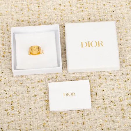 ディオール 指輪