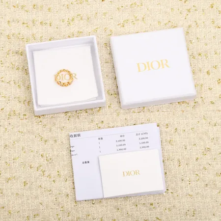 ディオール 指輪