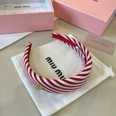 ミュウミュウ ヘアアクセサリー