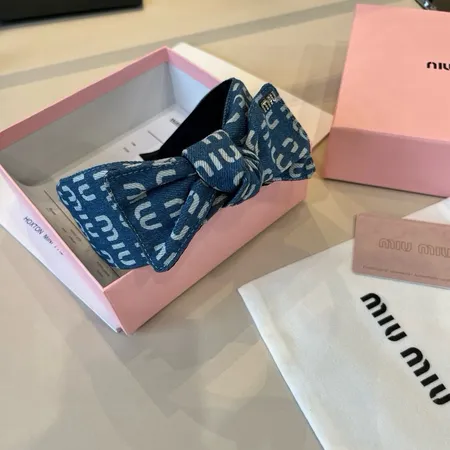 ミュウミュウ ヘアアクセサリー