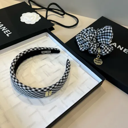 ミュウミュウ ヘアアクセサリー