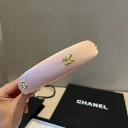 セリーヌ ヘアアクセサリー