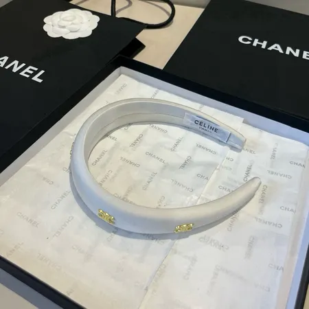 セリーヌ ヘアアクセサリー