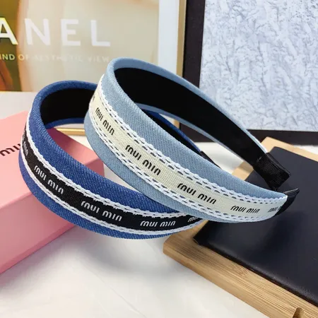 ミュウミュウ ヘアアクセサリー