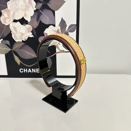 ミュウミュウ ヘアアクセサリー