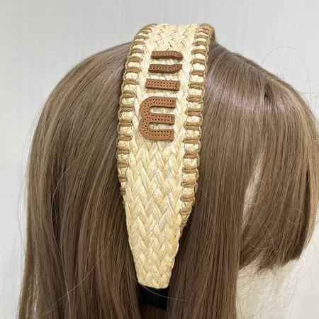 ミュウミュウ ヘアアクセサリー