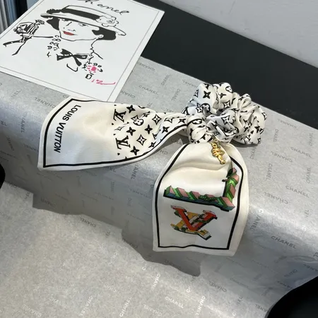 ルイヴィトン ヘアアクセサリー