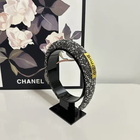 ミュウミュウ ヘアアクセサリー