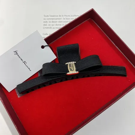 フェラガモ ヘアアクセサリー