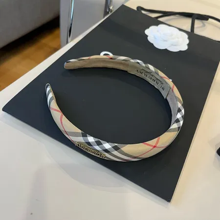 バーバリー ス ヘアアクセサリー