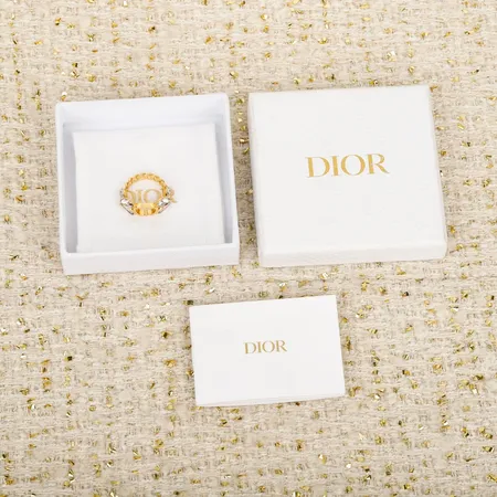 ディオール 指輪