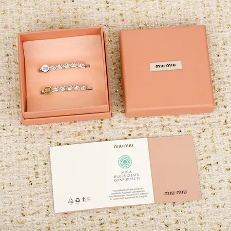 ミュウミュウ ヘアアクセサリー