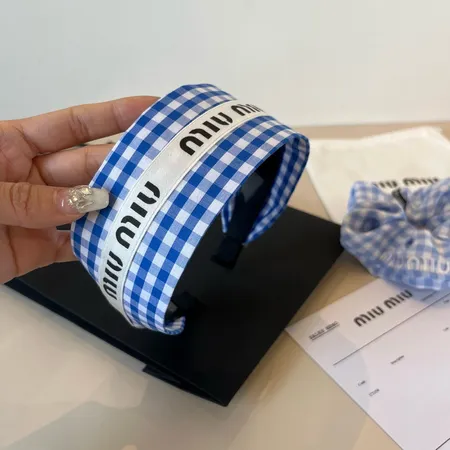 ミュウミュウ ヘアアクセサリー