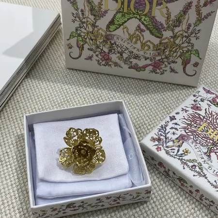 ディオール 指輪