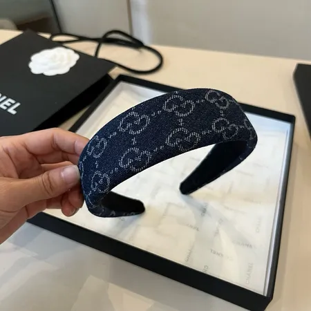 グッチ ヘアアクセサリー