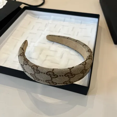 グッチ ヘアアクセサリー