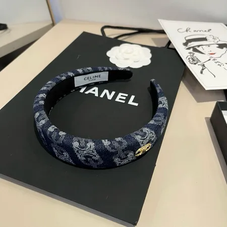 セリーヌ ヘアアクセサリー