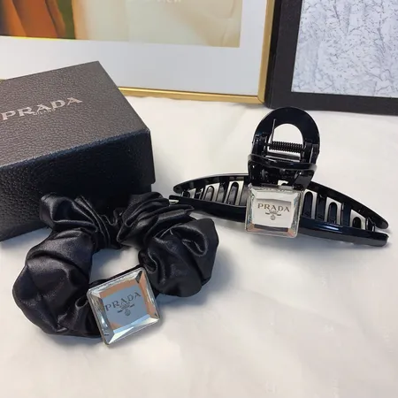 プラダ ヘアアクセサリー