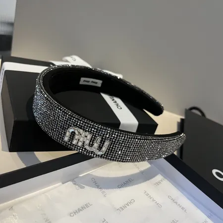 ミュウミュウ ヘアアクセサリー