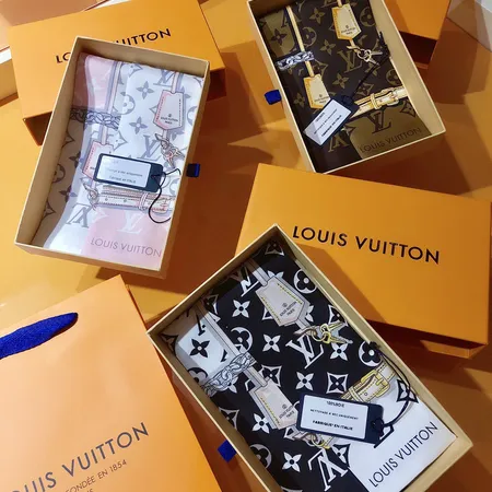 ルイヴィトン ヘアアクセサリー