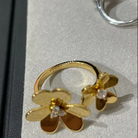 ヴァン クリーフ＆アーペル 指輪