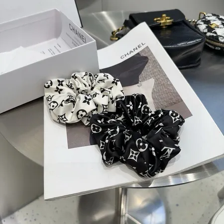 ルイヴィトン ヘアアクセサリー