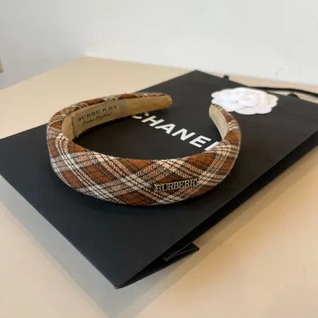 バーバリー ス ヘアアクセサリー