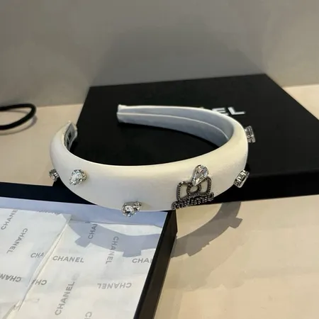 ミュウミュウ ヘアアクセサリー