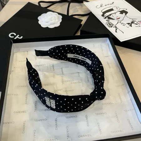 ミュウミュウ ヘアアクセサリー