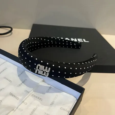 ミュウミュウ ヘアアクセサリー