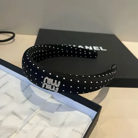 ミュウミュウ ヘアアクセサリー