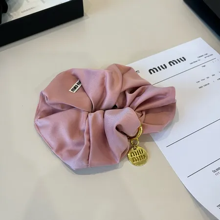 ミュウミュウ ヘアアクセサリー