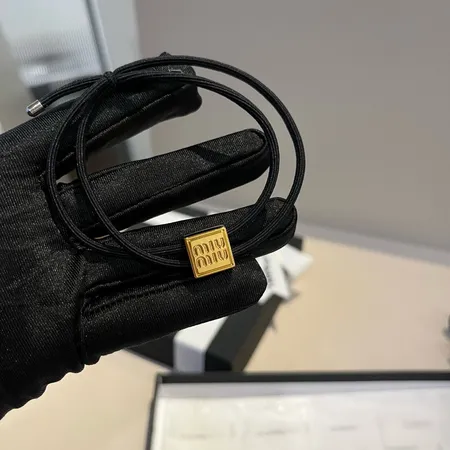 ミュウミュウ ヘアアクセサリー