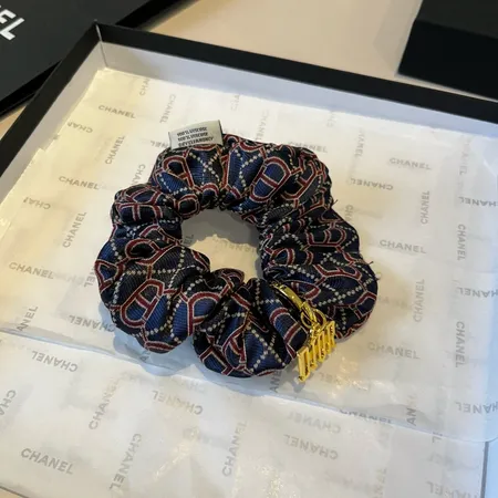 ミュウミュウ ヘアアクセサリー