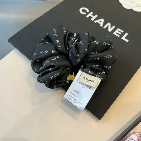 セリーヌ ヘアアクセサリー