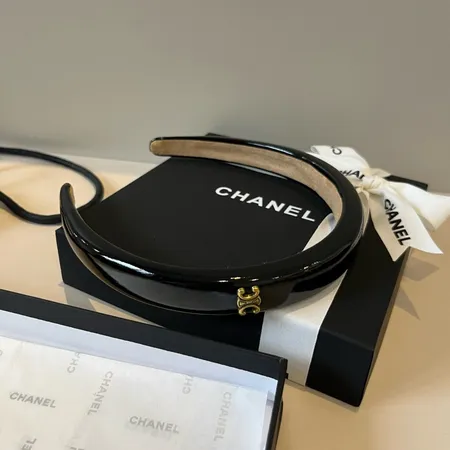 セリーヌ ヘアアクセサリー