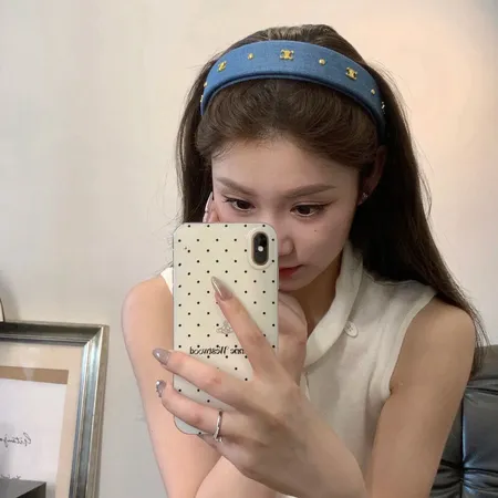 セリーヌ ヘアアクセサリー