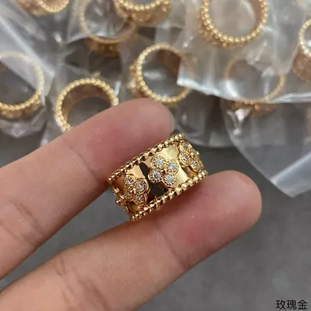 ヴァン クリーフ＆アーペル 指輪