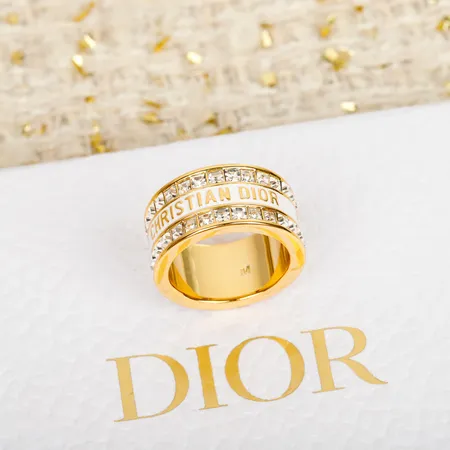 ディオール 指輪