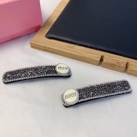 ミュウミュウ ヘアアクセサリー