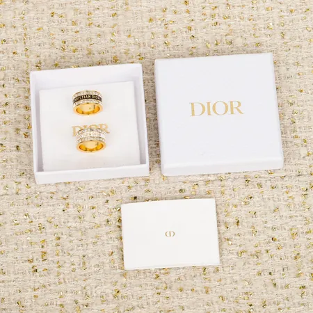 ディオール 指輪