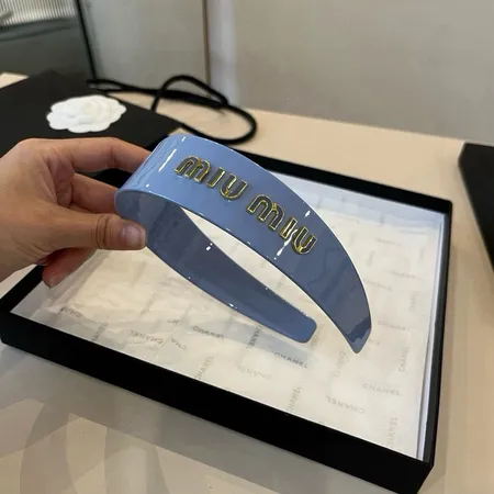 ミュウミュウ ヘアアクセサリー