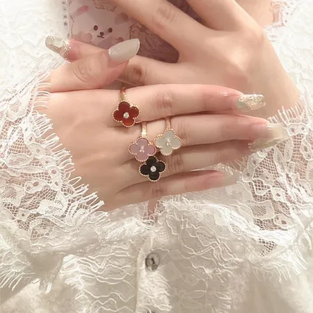 ヴァン クリーフ＆アーペル 指輪