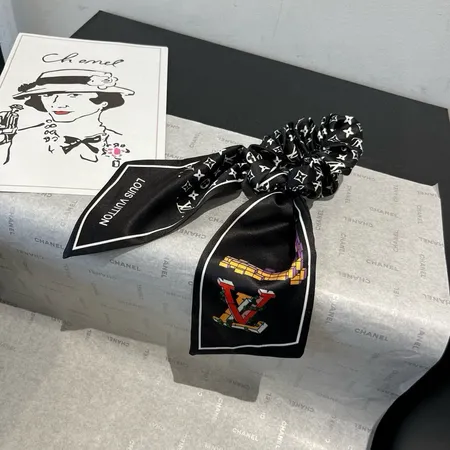 ルイヴィトン ヘアアクセサリー