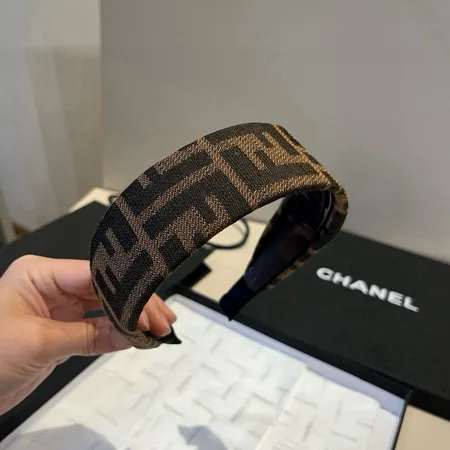 フェンディ ヘアアクセサリー