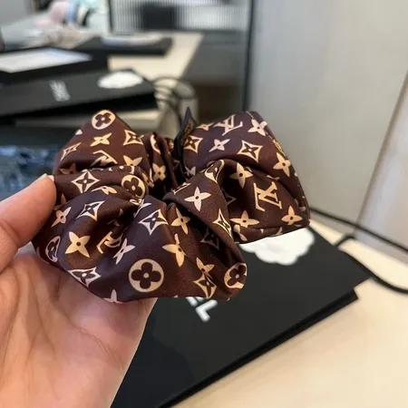 ルイヴィトン ヘアアクセサリー