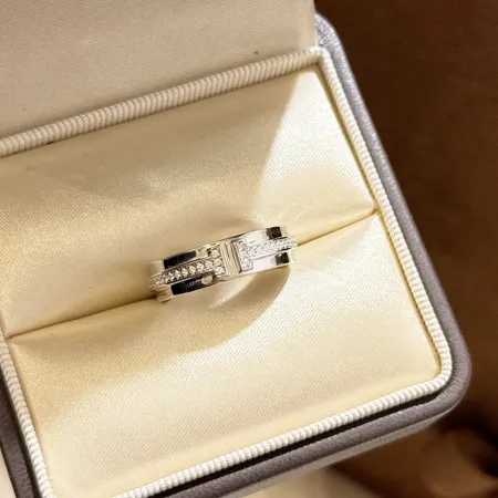 ティファニー 指輪