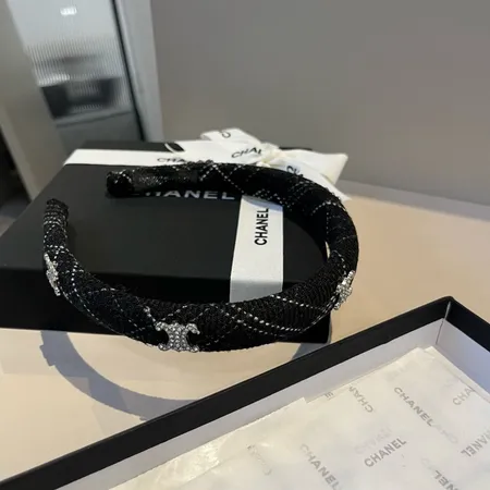 セリーヌ ヘアアクセサリー